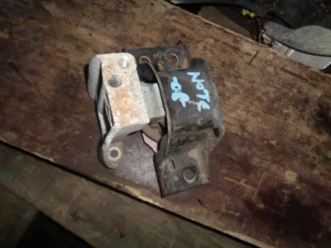 Βάση Μηχανής Δεξιά για NISSAN NOTE (2005 - 2008) (E11) Βάση Μηχανής Δεξιά για NISSAN NOTE (2005 - 2008) (E11)