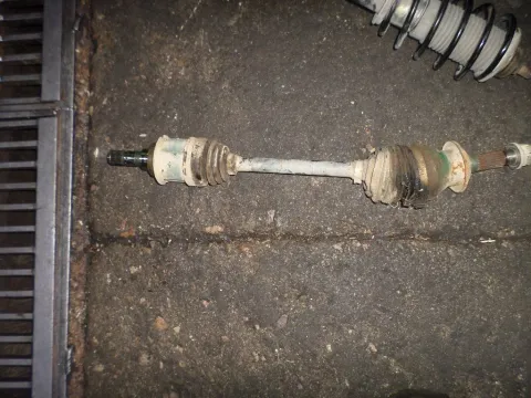 Ημιαξόνιο Εμπρός Αριστερό για DAIHATSU TERIOS (2006 - 2009) (J200) Ημιαξόνιο Εμπρός Αριστερό για DAIHATSU TERIOS (2006 - 2009) (J200)