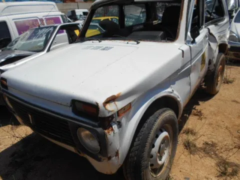 Τροπέτο Αμάξι Χ. Κινητηρα Χ. Σασμάν για LADA NIVA (1995 - 2004) (2121) 1700 Petrol 80 *ΔΒ* -  Τροπέτο Αμάξι Χ. Κινητηρα Χ. Σασμάν για LADA NIVA (1995 - 2004) (2121) 1700 Petrol 80 *ΔΒ* -