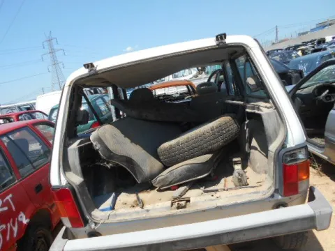 Τροπέτο Αμάξι Χ. Κινητηρα Χ. Σασμάν για LADA NIVA (1995 - 2004) (2121) 1700 Petrol 80 *ΔΒ* -  Τροπέτο Αμάξι Χ. Κινητηρα Χ. Σασμάν για LADA NIVA (1995 - 2004) (2121) 1700 Petrol 80 *ΔΒ* -