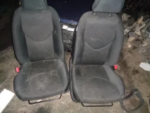 Καθίσματα Εμπρόs Με Αερόσακο για TOYOTA RAV-4 (2006 - 2009) (XA30) *Α* Καθίσματα Εμπρόs Με Αερόσακο για TOYOTA RAV-4 (2006 - 2009) (XA30) *Α*