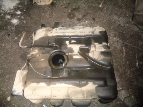 Δεξαμενή Καυσίμου (Ρεζερβουάρ) για MERCEDES VITO DIESEL (1996 - 2003) (W638) Van  *ΔΒ* Δεξαμενή Καυσίμου (Ρεζερβουάρ) για MERCEDES VITO DIESEL (1996 - 2003) (W638) Van  *ΔΒ*