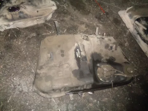 Δεξαμενή Καυσίμου (Ρεζερβουάρ) για TOYOTA AVENSIS DIESEL (1997 - 2000) (T220) , (2000 - 2003) (T220) *ΔΒ* Δεξαμενή Καυσίμου (Ρεζερβουάρ) για TOYOTA AVENSIS DIESEL (1997 - 2000) (T220) , (2000 - 2003) (T220) *ΔΒ*