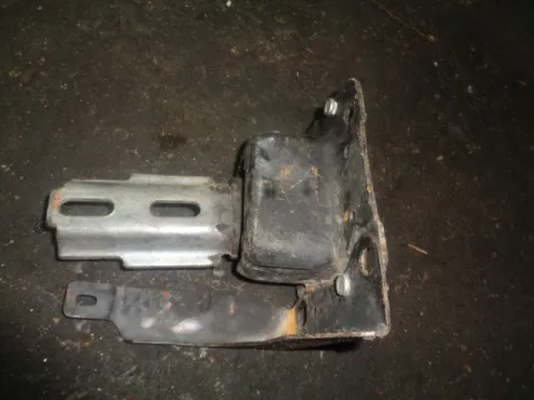 Βάση Σασμάν Αριστερή για PEUGEOT 207 (2006 - 2009) (WA_) (WC_) Βάση Σασμάν Αριστερή για PEUGEOT 207 (2006 - 2009) (WA_) (WC_)