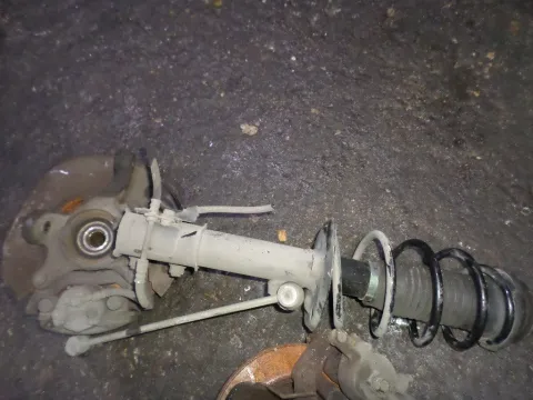 Άκρο Πλήρες Εμπρός Αριστερό Με ABS για TOYOTA YARIS (2006 - 2009) (KL9) Άκρο Πλήρες Εμπρός Αριστερό Με ABS για TOYOTA YARIS (2006 - 2009) (KL9)
