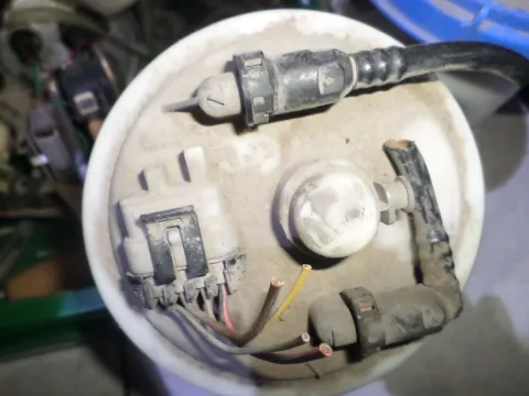 Αντλία Καυσίμου (Τρόμπα Βενζίνης) για SMART FORTWO (1999 - 2001) (CITY-COUPE) (S1) Αντλία Καυσίμου (Τρόμπα Βενζίνης) για SMART FORTWO (1999 - 2001) (CITY-COUPE) (S1)
