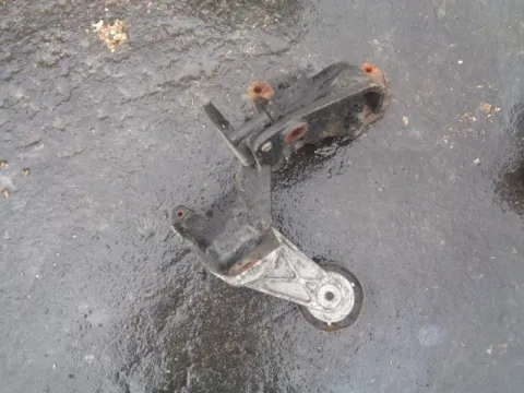 Βάση Τρόμπας Υδραυλικού για FORD TRANSIT (1995 - 2000) (EA_) Βάση Τρόμπας Υδραυλικού για FORD TRANSIT (1995 - 2000) (EA_)
