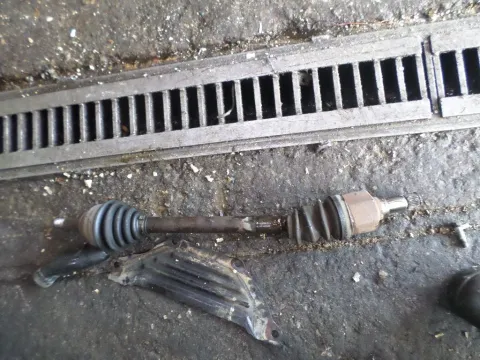 Ημιαξόνιο Εμπρός Αριστερό για FORD FOCUS (2002 - 2004) Mk1b Ημιαξόνιο Εμπρός Αριστερό για FORD FOCUS (2002 - 2004) Mk1b