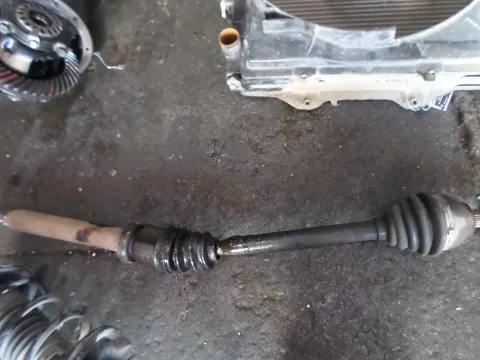 Ημιαξόνιο Εμπρός Δεξί για FORD FOCUS (2002 - 2004) Mk1b Ημιαξόνιο Εμπρός Δεξί για FORD FOCUS (2002 - 2004) Mk1b