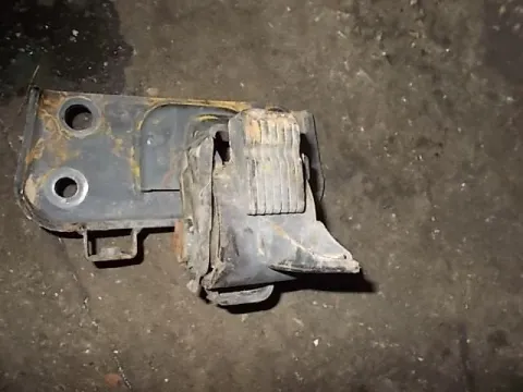 Βάση Κιβωτίου (Σασμάν) Αριστερή για TOYOTA AVENSIS (2009 - 2012) (T270) Βάση Κιβωτίου (Σασμάν) Αριστερή για TOYOTA AVENSIS (2009 - 2012) (T270)
