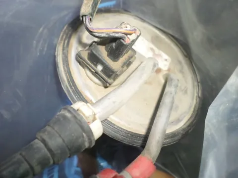 Αντλία Καυσίμου (Τρόμπα Βενζίνης) για FORD FIESTA (1996 - 1999) Mk4a Αντλία Καυσίμου (Τρόμπα Βενζίνης) για FORD FIESTA (1996 - 1999) Mk4a