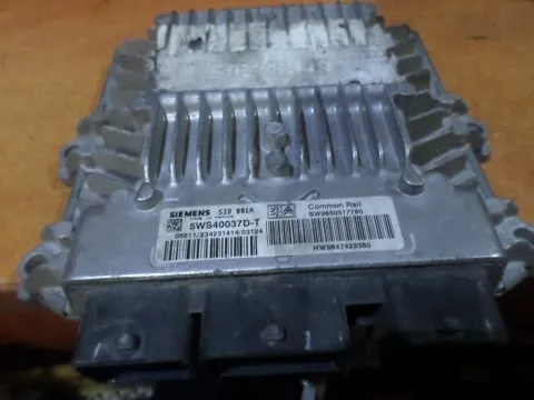 Εγκέφαλος Κινητήρα 9647423380 για PEUGEOT 406 (1999 - 2004) (8B) 2000 (RHY) Diesel 90 HDi  ΤΕΛΑΡΟ 7 *244762* Εγκέφαλος Κινητήρα 9647423380 για PEUGEOT 406 (1999 - 2004) (8B) 2000 (RHY) Diesel 90 HDi  ΤΕΛΑΡΟ 7 *244762*
