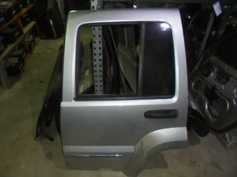 Πόρτα Πίσω Αριστερή για JEEP CHEROKEE (2005 - 2008) (KJ) *Γ* Πόρτα Πίσω Αριστερή για JEEP CHEROKEE (2005 - 2008) (KJ) *Γ*