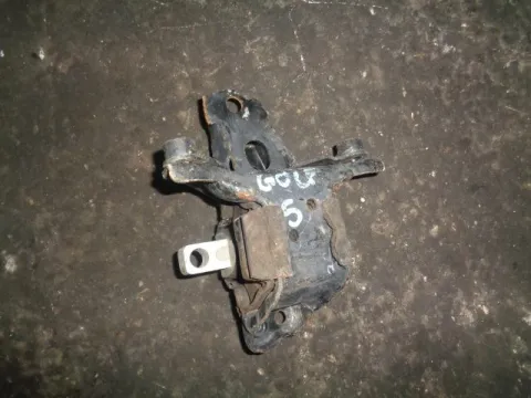 Βάση Σασμάν Αριστερή για VW GOLF (2004 - 2008) Mk5 (1K1) Βάση Σασμάν Αριστερή για VW GOLF (2004 - 2008) Mk5 (1K1)