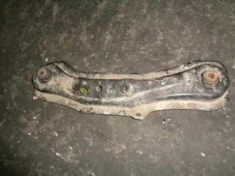 Βάση Διαφορικού Εμπρός για HONDA CRV (2002 - 2004) (RD) Βάση Διαφορικού Εμπρός για HONDA CRV (2002 - 2004) (RD)