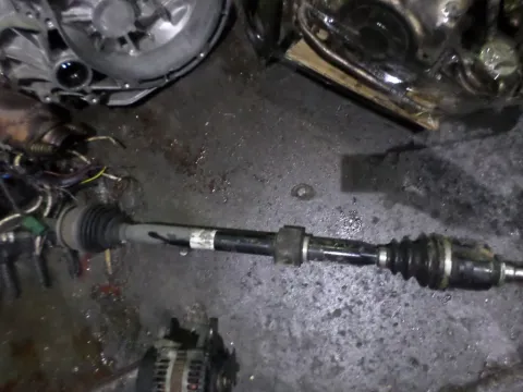Ημιαξόνιο Εμπρός Δεξί για TOYOTA AURIS (2009 - 2013) Ημιαξόνιο Εμπρός Δεξί για TOYOTA AURIS (2009 - 2013)