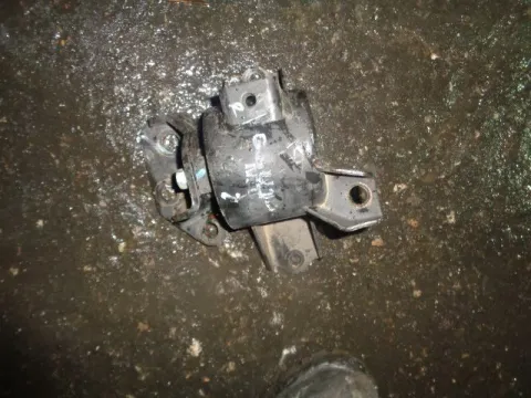 Βάση Σασμάν Αριστερή για HYUNDAI i20 (2009 - 2011) Βάση Σασμάν Αριστερή για HYUNDAI i20 (2009 - 2011)