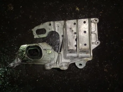 Βάση Σασμάν Αριστερή για NISSAN QASHQAI (2010 - 2014) ( ) Βάση Σασμάν Αριστερή για NISSAN QASHQAI (2010 - 2014) ( )