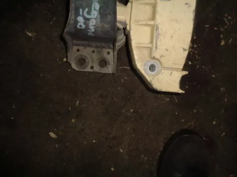 Βάση Μηχανής Δεξιά για RENAULT MEGANE (1999 - 2002) (LA) (DA) (EA) (KA) ( Βάση Μηχανής Δεξιά για RENAULT MEGANE (1999 - 2002) (LA) (DA) (EA) (KA) (