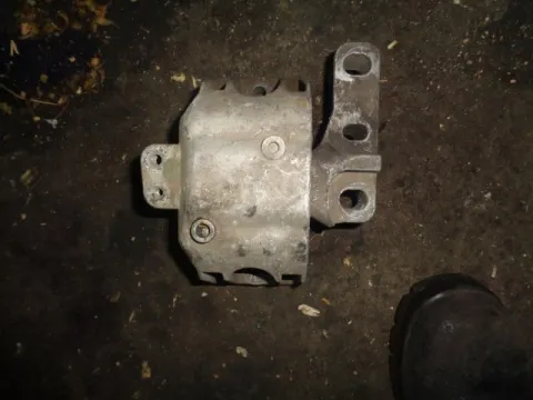 Βάση Μηχανής Δεξιά για AUDI TT (1998 - 2006) (8Ν) Βάση Μηχανής Δεξιά για AUDI TT (1998 - 2006) (8Ν)