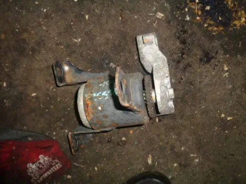 Βάση Μηχανής Δεξιά για FORD FIESTA (2008 - 2012) Mk6 (JA8) Βάση Μηχανής Δεξιά για FORD FIESTA (2008 - 2012) Mk6 (JA8)