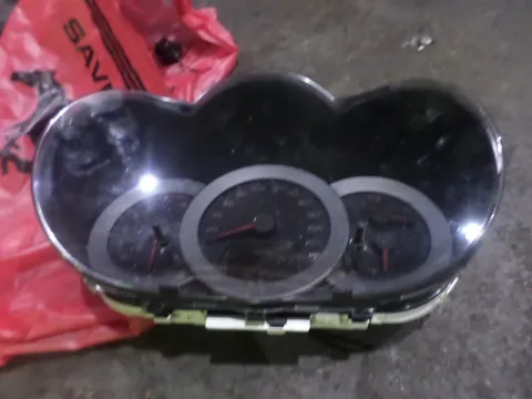 Κοντέρ για TOYOTA RAV-4 (2006 - 2009) (XA30) Κοντέρ για TOYOTA RAV-4 (2006 - 2009) (XA30)