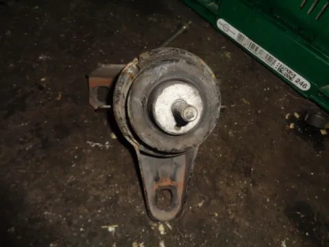 Βάση Μηχανής Δεξιά για FORD MAVERICK (2001 - 2005) Βάση Μηχανής Δεξιά για FORD MAVERICK (2001 - 2005)