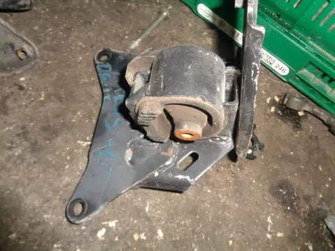 Βάση Κιβωτίου (Σασμάν) Αριστερό για TOYOTA YARIS (2012 - 2014) ( ) Βάση Κιβωτίου (Σασμάν) Αριστερό για TOYOTA YARIS (2012 - 2014) ( )
