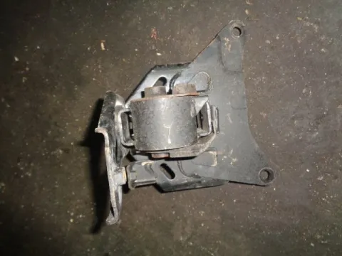 Βάση Κιβωτίου (Σασμάν) Αριστερή για TOYOTA YARIS (2006 - 2009) (KL9) Βάση Κιβωτίου (Σασμάν) Αριστερή για TOYOTA YARIS (2006 - 2009) (KL9)