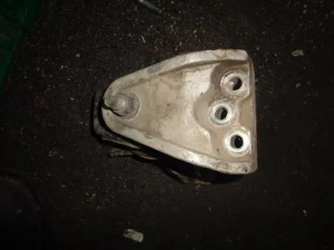 Βάση Μηχανής Δεξιά για HYUNDAI GETZ (2002 - 2005) (TB) , (2006 - 2009 ) (TB) Βάση Μηχανής Δεξιά για HYUNDAI GETZ (2002 - 2005) (TB) , (2006 - 2009 ) (TB)