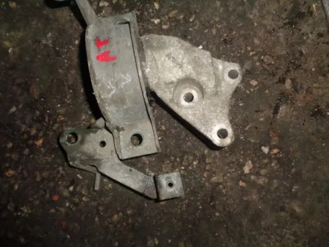 Βάση Κιβωτίου (Σασμάν) Αριστερή για TOYOTA COROLLA (1992 - 1997) (AE100) Βάση Κιβωτίου (Σασμάν) Αριστερή για TOYOTA COROLLA (1992 - 1997) (AE100)
