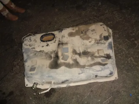 Δεξαμενή Καυσίμου (Ρεζερβουάρ) για TOYOTA CARINA (1992 - 1995) E (T190) , (1996 - 1997) E (T190) *ΔΒ* Δεξαμενή Καυσίμου (Ρεζερβουάρ) για TOYOTA CARINA (1992 - 1995) E (T190) , (1996 - 1997) E (T190) *ΔΒ*