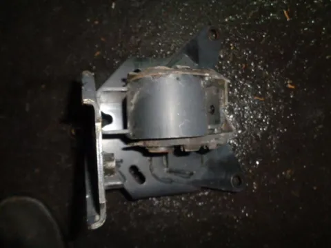 Βάση Κιβωτίου Ταχυτήτων Αριστερή για TOYOTA YARIS (2012 - 2014) ( ) Βάση Κιβωτίου Ταχυτήτων Αριστερή για TOYOTA YARIS (2012 - 2014) ( )