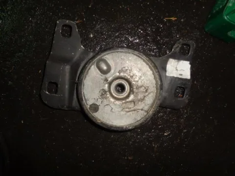 Βάση Κιβωτίου Ταχυτήτων Αριστερή για FORD KUGA (2008 - 2012) Βάση Κιβωτίου Ταχυτήτων Αριστερή για FORD KUGA (2008 - 2012)