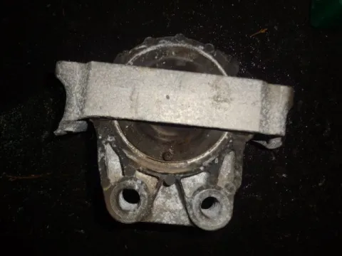 Βάση Μηχανής Δεξιά για FORD KUGA (2008 - 2012) Βάση Μηχανής Δεξιά για FORD KUGA (2008 - 2012)
