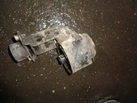 Βάση Μηχανής Δεξιά για HYUNDAI ACCENT (1994 - 1997) (UA) (X3) Βάση Μηχανής Δεξιά για HYUNDAI ACCENT (1994 - 1997) (UA) (X3)