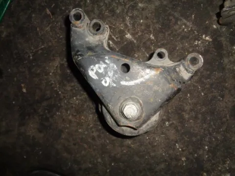 Βάση Μηχανής Δεξιά για VW POLO (1994 - 1999) (6N1) Βάση Μηχανής Δεξιά για VW POLO (1994 - 1999) (6N1)