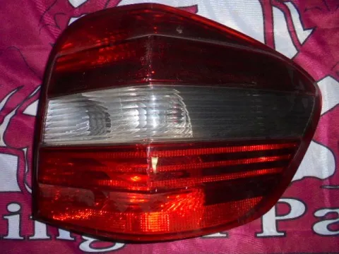 Φανάρι Πίσω Δεξί Φιμέ Φλας για MERCEDES M-CLASS (2005 - 2008) (W164) SUV- ΕΚΤΟΣ ΔΡΟΜΟΥ - 5dr , (2009 - 2011) (W164) Φανάρι Πίσω Δεξί Φιμέ Φλας για MERCEDES M-CLASS (2005 - 2008) (W164) SUV- ΕΚΤΟΣ ΔΡΟΜΟΥ - 5dr , (2009 - 2011) (W164)