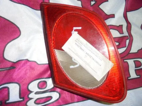 Φανάρι Πίσω Αριστερό Καπού για MERCEDES E - CLASS (1996 - 1999) (W210) Sedan - 4dr Φανάρι Πίσω Αριστερό Καπού για MERCEDES E - CLASS (1996 - 1999) (W210) Sedan - 4dr