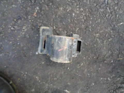 Βάση Κρεμαγιέραs Μεσαία για HYUNDAI i30 (2007 - 2012) Βάση Κρεμαγιέραs Μεσαία για HYUNDAI i30 (2007 - 2012)