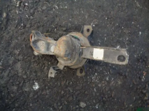 Βάση Μηχανής Δεξιά για TOYOTA AVENSIS (1997 - 2000) (T220) Βάση Μηχανής Δεξιά για TOYOTA AVENSIS (1997 - 2000) (T220)