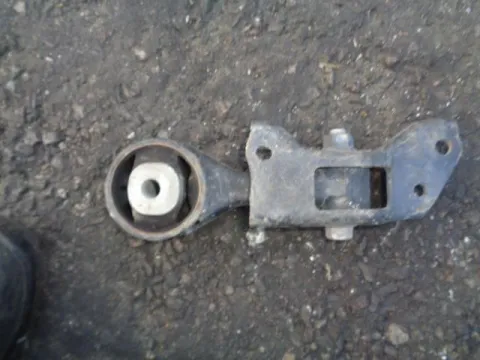 Βάση Κιβωτίου Ταχυτήτων Μεσαία για HYUNDAI GETZ (2002 - 2005) (TB) , (2006 - 2009 ) (TB) Βάση Κιβωτίου Ταχυτήτων Μεσαία για HYUNDAI GETZ (2002 - 2005) (TB) , (2006 - 2009 ) (TB)