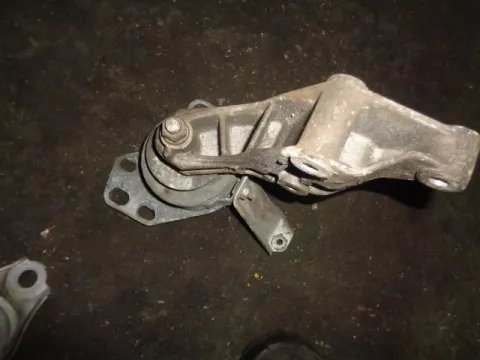 Βάση Κιβωτίου Ταχυτήτων Αριστερή για FIAT PUNTO (1994 - 1999) (176) Βάση Κιβωτίου Ταχυτήτων Αριστερή για FIAT PUNTO (1994 - 1999) (176)