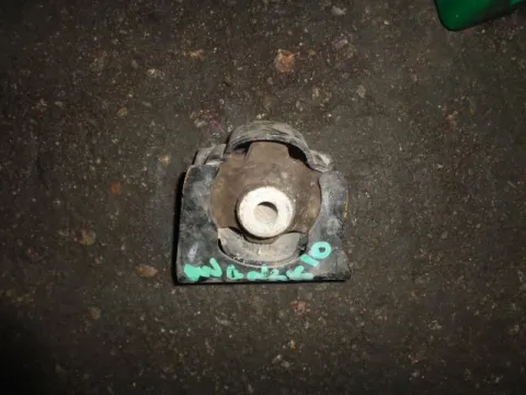 Βάση Κιβωτίου Ταχυτήτων Μεσαίο για TOYOTA AVENSIS (2009 - 2012) (T270) Βάση Κιβωτίου Ταχυτήτων Μεσαίο για TOYOTA AVENSIS (2009 - 2012) (T270)