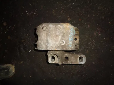 Βάση Μηχανής Δεξιά για SKODA OCTAVIA (1997 - 2000) 4 (1U2-5) , (2000 - 2008) 4 (1U2-5) Βάση Μηχανής Δεξιά για SKODA OCTAVIA (1997 - 2000) 4 (1U2-5) , (2000 - 2008) 4 (1U2-5)