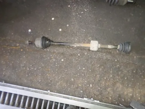 Ημιαξόνιο Εμπρός Δεξί για FIAT PUNTO (1999 - 2003) (188) 1200 (188A5.000) Petrol 80 16V Ημιαξόνιο Εμπρός Δεξί για FIAT PUNTO (1999 - 2003) (188) 1200 (188A5.000) Petrol 80 16V