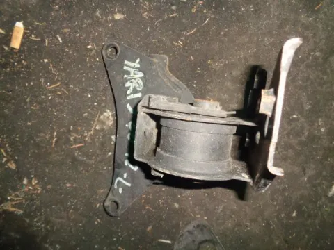 Βάση Κιβωτίου Ταχυτήτων Αριστερή για TOYOTA YARIS (2006 - 2009) (KL9) Βάση Κιβωτίου Ταχυτήτων Αριστερή για TOYOTA YARIS (2006 - 2009) (KL9)