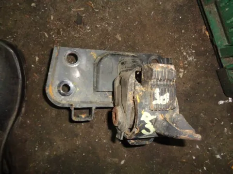 Βάση Κιβωτίου Ταχυτήτων Αριστερή για TOYOTA AURIS (2007 - 2009) E150 Βάση Κιβωτίου Ταχυτήτων Αριστερή για TOYOTA AURIS (2007 - 2009) E150