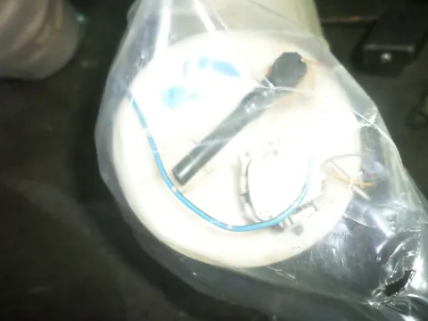 Αντλία Καυσίμου (Τρόμπα Βενζίνης) για TOYOTA COROLLA (2002 - 2004) (E120) Αντλία Καυσίμου (Τρόμπα Βενζίνης) για TOYOTA COROLLA (2002 - 2004) (E120)