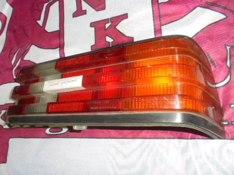 Φανάρι Πίσω Δεξί Ραγισμένο για MERCEDES 190E (1984 - 1993) (W201) Sedan - 4dr Φανάρι Πίσω Δεξί Ραγισμένο για MERCEDES 190E (1984 - 1993) (W201) Sedan - 4dr